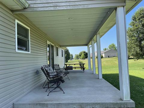369 Boyd Ln, Bedford, IN 47421 photo 2