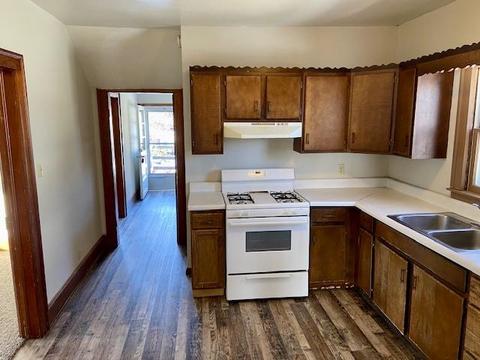 214 E 5th St, Auburn, IN 46706 photo 4