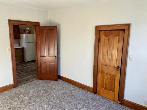 214 E 5th St, Auburn, IN 46706 photo 5