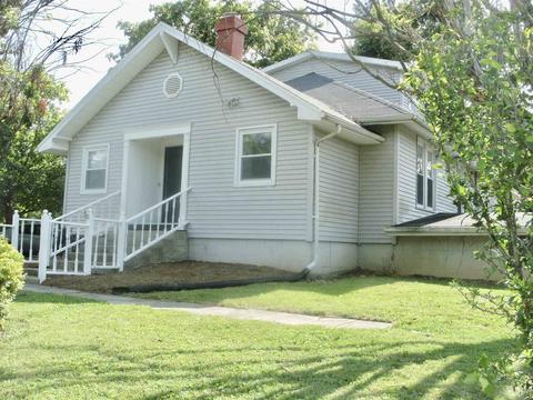 4499 E Janet Dr, Bloomington, IN 47401 photo 2