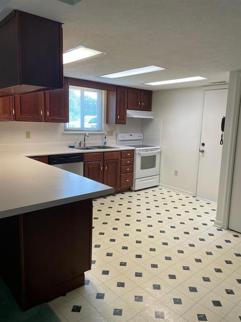 2113 S High St, Bloomington, IN 47401 photo 4