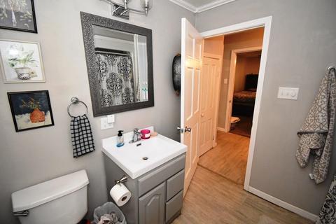 11 E Catherine St, Flora, IN 46929 photo 16