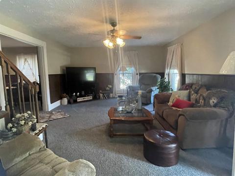 917 W Oak St, Mitchell, IN 47446 photo 18