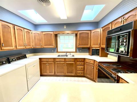 1432 Bartley St, Jasper, IN 47546 photo 3