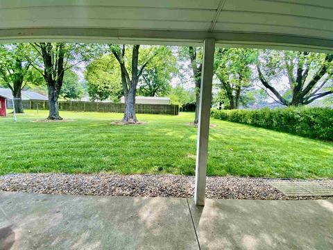 1432 Bartley St, Jasper, IN 47546 photo 2
