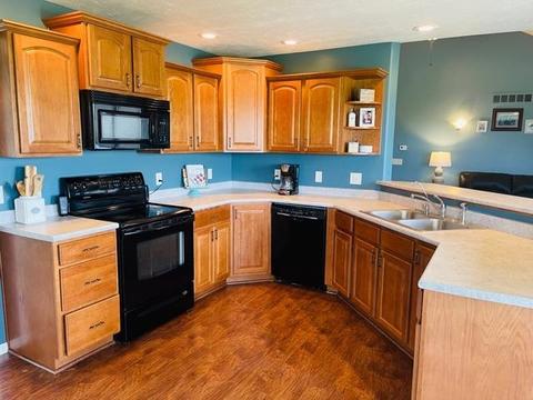 711 Crocus Ct, Bourbon, IN 46504 photo 9