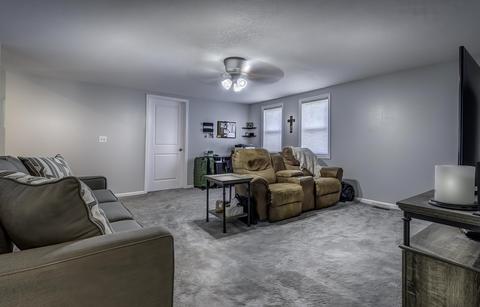327 E Central Ave, Bluffton, IN 46714 photo 13