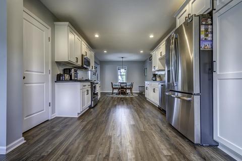 327 E Central Ave, Bluffton, IN 46714 photo 8