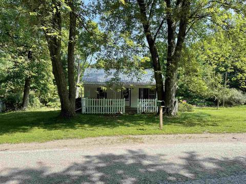 6471 E Lampkins Ridge Rd, Bloomington, IN 47401 photo 2