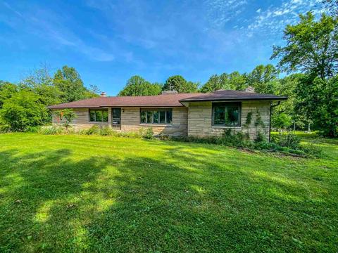 3561 E Stipp Rd, Bloomington, IN 47401 photo 2