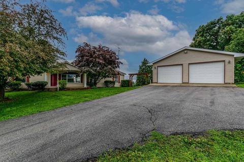 588 E Miller Rd, Bloomfield, IN 47424 photo 1