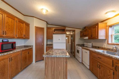 588 E Miller Rd, Bloomfield, IN 47424 photo 8