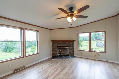 588 E Miller Rd, Bloomfield, IN 47424 photo 12