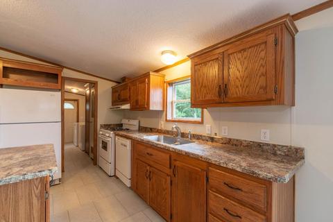 588 E Miller Rd, Bloomfield, IN 47424 photo 9