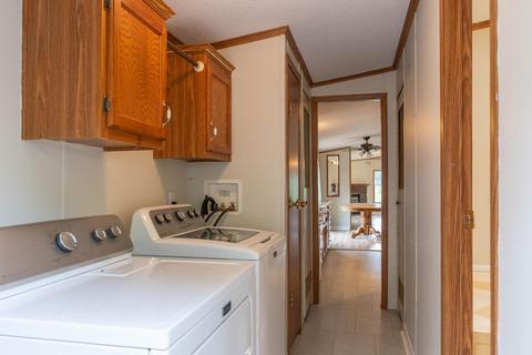 588 E Miller Rd, Bloomfield, IN 47424 photo 18