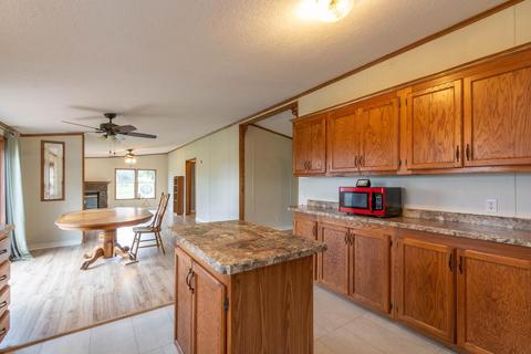 588 E Miller Rd, Bloomfield, IN 47424 photo 10