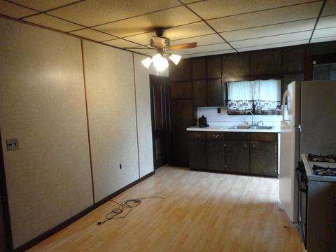 104 S Gonser, Ashley, IN 46705 photo 7