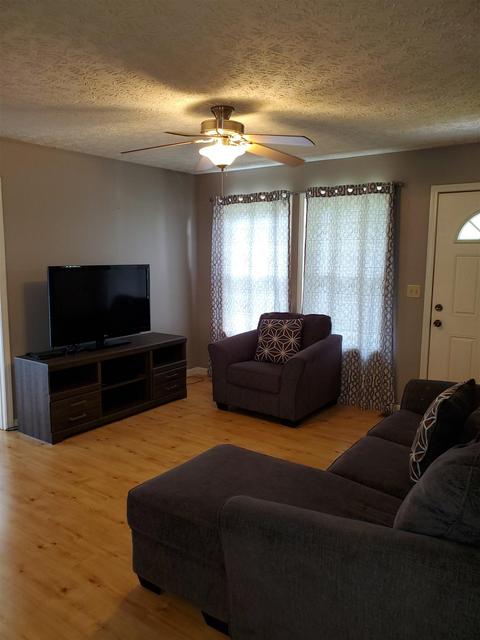 115 W Grissom Ave, Mitchell, IN 47446 photo 4
