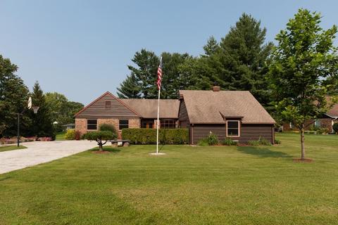 5339 N Westfall Ct, Bloomington, IN 47404 photo 1