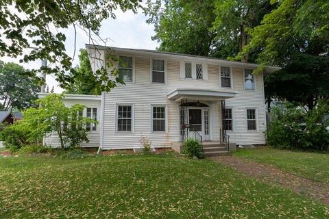 311 E Madison St, Goshen, IN 46526 photo 2