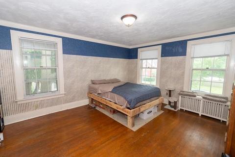 311 E Madison St, Goshen, IN 46526 photo 22
