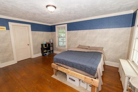 311 E Madison St, Goshen, IN 46526 photo 23