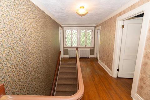 311 E Madison St, Goshen, IN 46526 photo 17