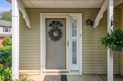 921 E Waterloo Dr, Bloomington, IN 47401 photo 4