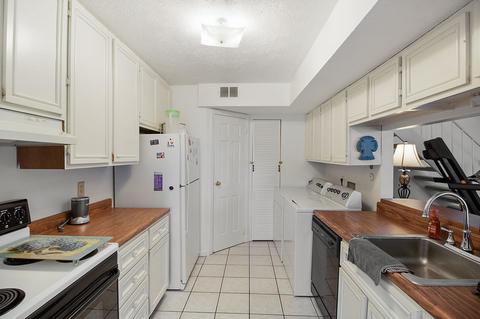 921 E Waterloo Dr, Bloomington, IN 47401 photo 11