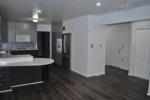 323 E 3rd St, Warren, IN 46792 photo 13