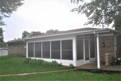 323 E 3rd St, Warren, IN 46792 photo 3