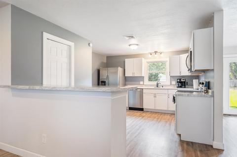 8578 Mayhew Rd, Fort Wayne, IN 46835 photo 10