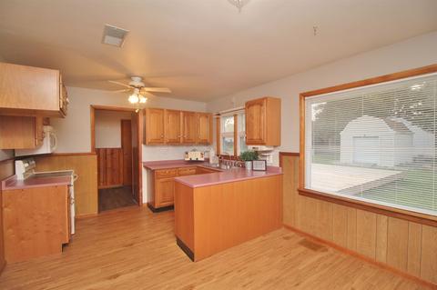 305 E Mulberry St, Converse, IN 46919 photo 5