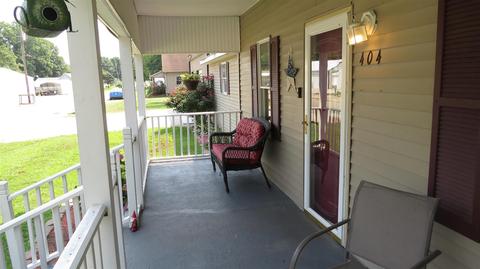 404 S Ohio St, Bicknell, IN 47512 photo 3