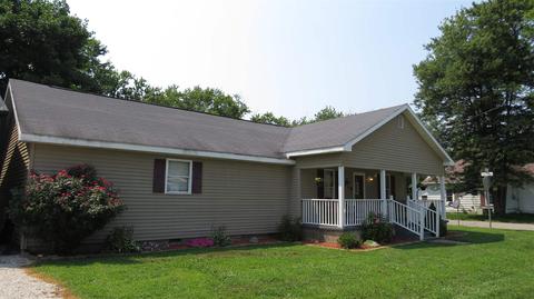 404 S Ohio St, Bicknell, IN 47512 photo 2
