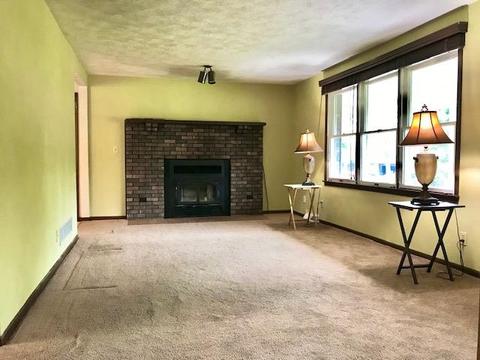 1428 Maple Leaf Dr, Jasper, IN 47546 photo 3