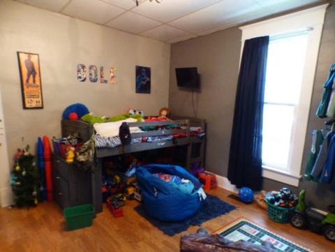 206 E Danner St, Elnora, IN 47529 photo 9