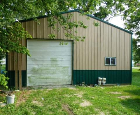 206 E Danner St, Elnora, IN 47529 photo 2