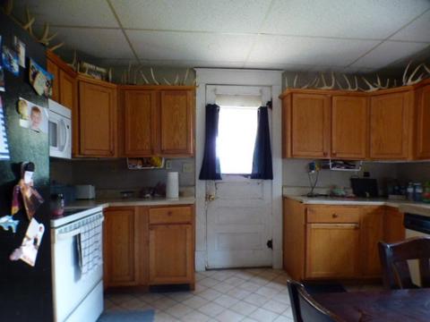 206 E Danner St, Elnora, IN 47529 photo 3