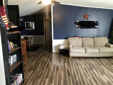 202 S 8th St, Mitchell, IN 47446 photo 4