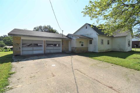 901 S Third St, Dugger, IN 47848 photo 1