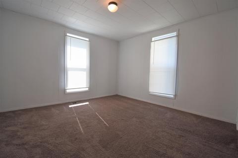 901 S Third St, Dugger, IN 47848 photo 13