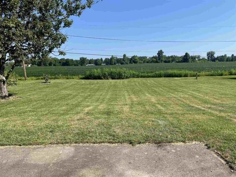 1900 E Hamilton Dr, Muncie, IN 47303 photo 4