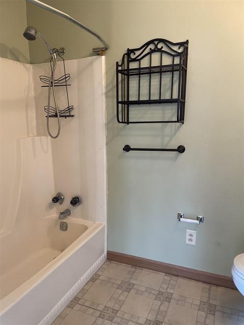 1900 E Hamilton Dr, Muncie, IN 47303 photo 16