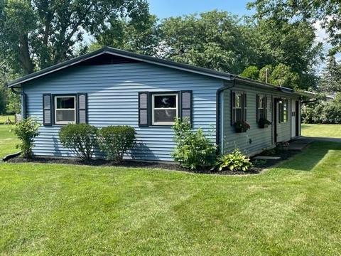 565 S Indiana St, Waterloo, IN 46793 photo 16