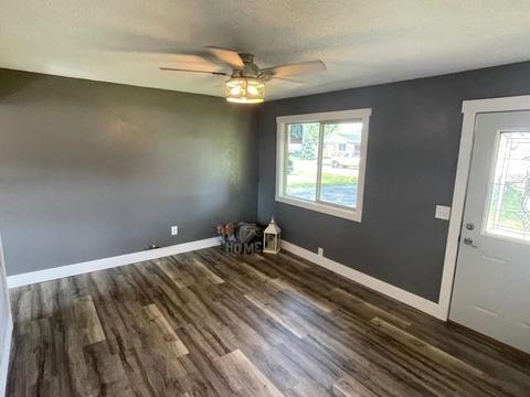 565 S Indiana St, Waterloo, IN 46793 photo 7
