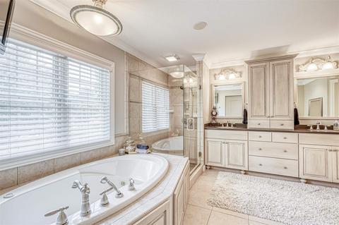 8213 E North Rd, Syracuse, IN 46567 photo 28