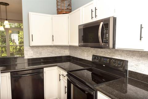 721 E Bayberry Ct, Bloomington, IN 47401 photo 9