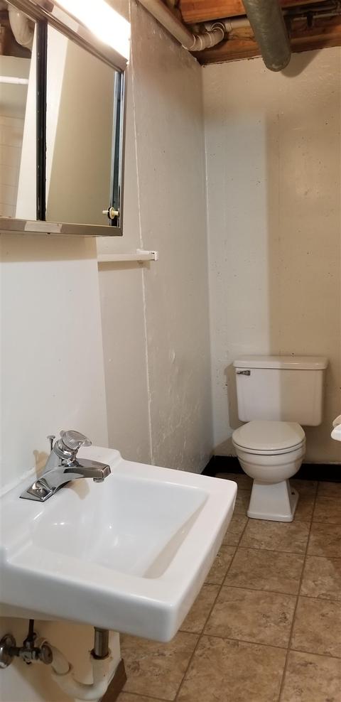 592 E Graham Pl, Bloomington, IN 47401 photo 4