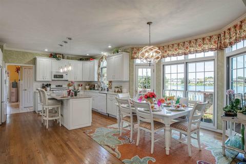 15423 Roscommon Ln, Granger, IN 46530 photo 9